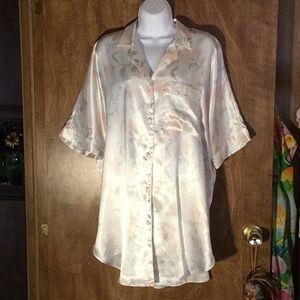 NWT Satiny Nightshirt 🔥